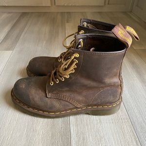 Dr. Martens 1460 men’s boots